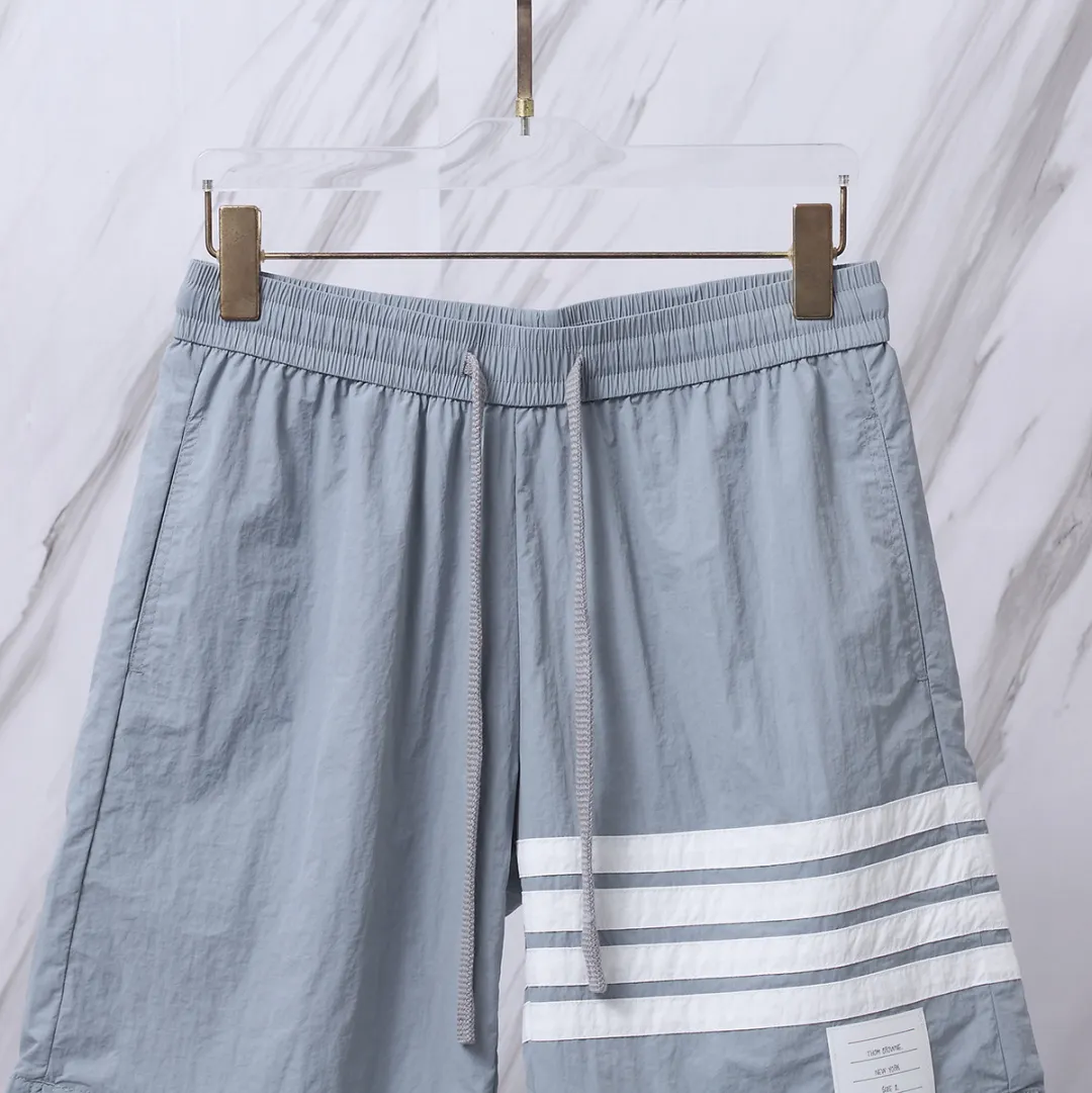 ：F 36（TB ） In Stock THOM BROWNE .TB Classic White Same Style ：White/Gray/Navy Blue/Black Size：1/2/3/4
